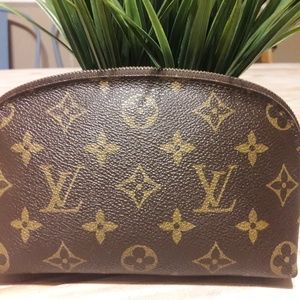 LV cosmetic pouch pm